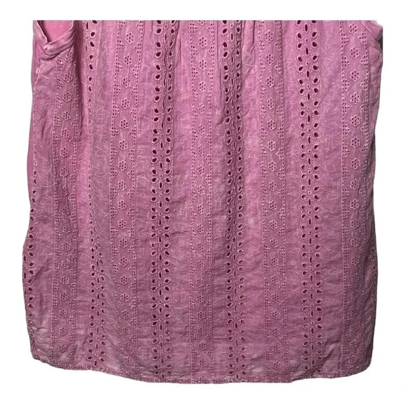 0463. ANTHROPOLOGIE ERI + ALI SLEEVELESS TOP EYELETS CROCHET ON BACK SIZE SM - Picture 9 of 9